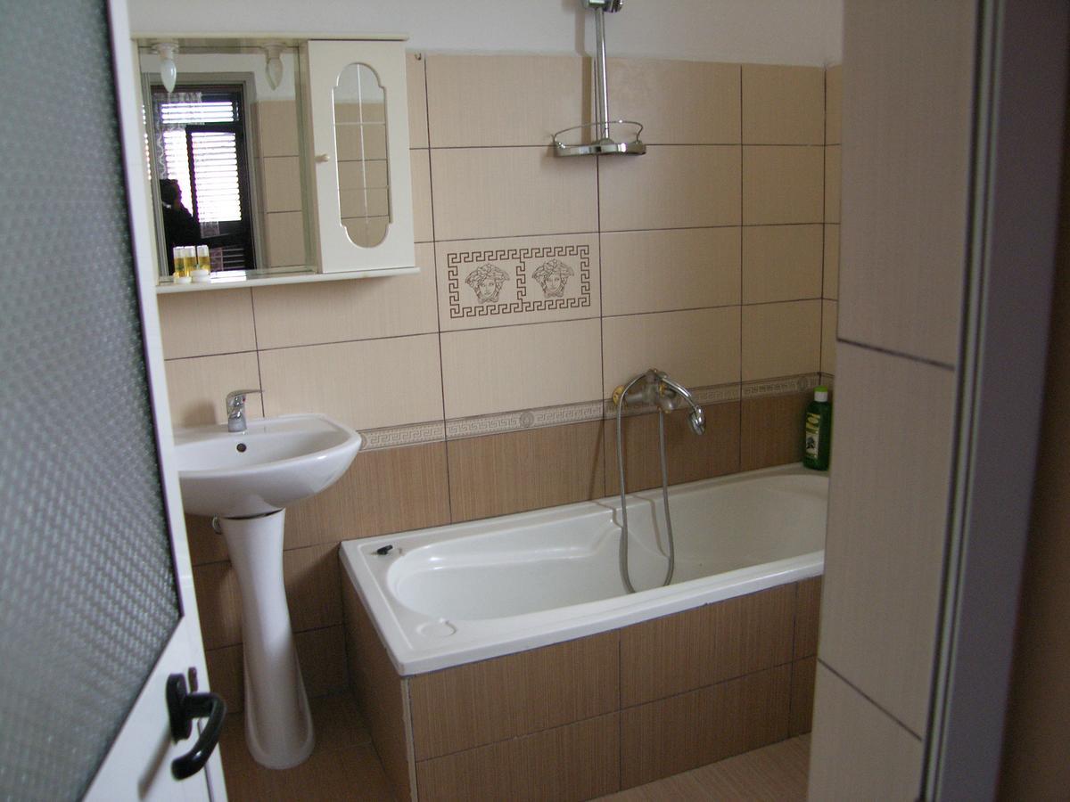 Shkodra Hotel מראה חיצוני תמונה